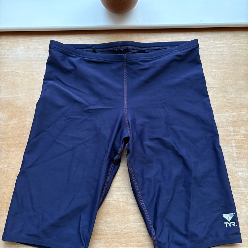 TYR Deep Blue Swim Jammers Swim Trunks Men’s XS Very Good Like New Clean